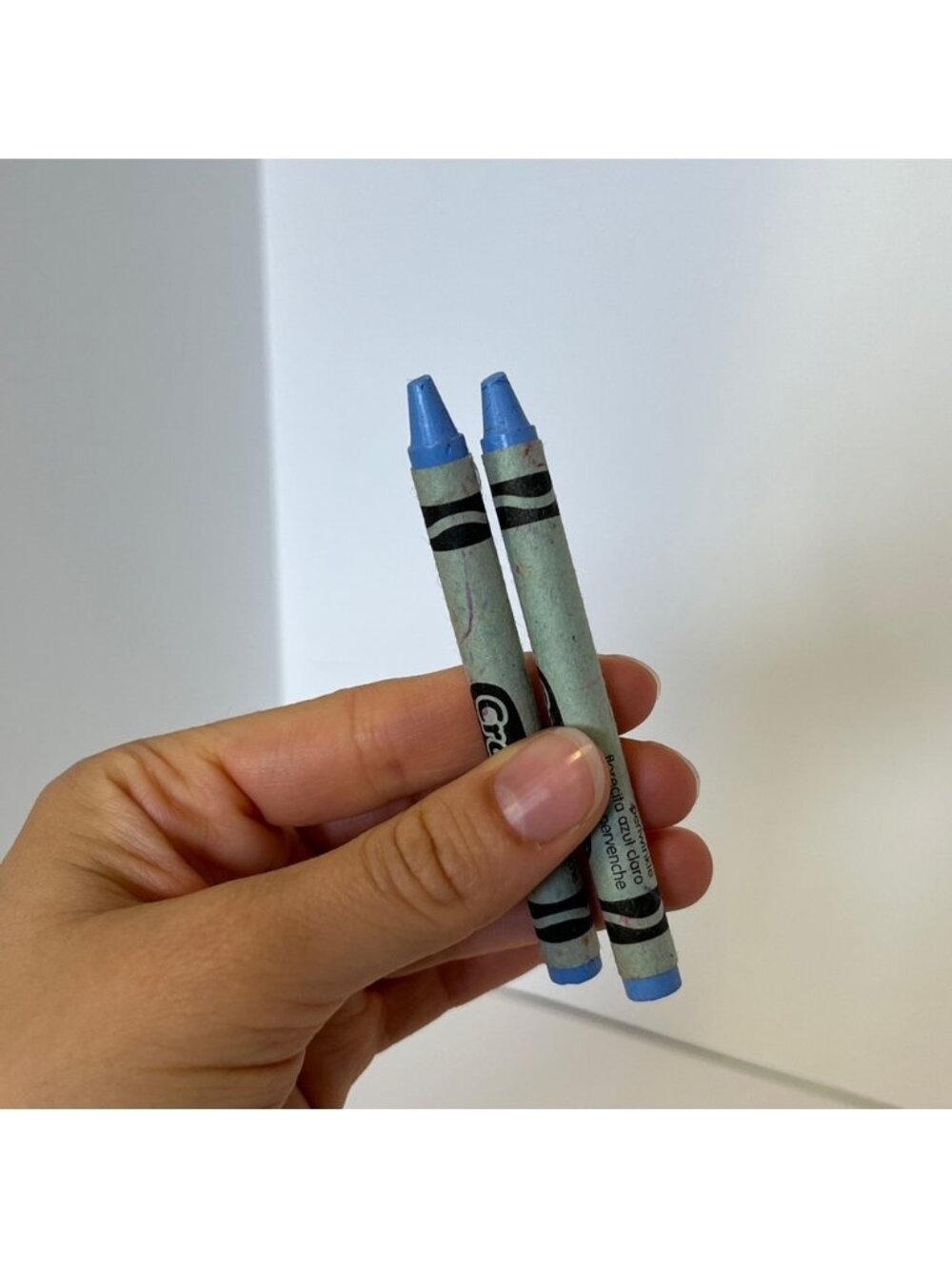 5/$25 Vintage 90s Periwinkle Light Blue Crayola Crayon Replacement Lot of 2 Used